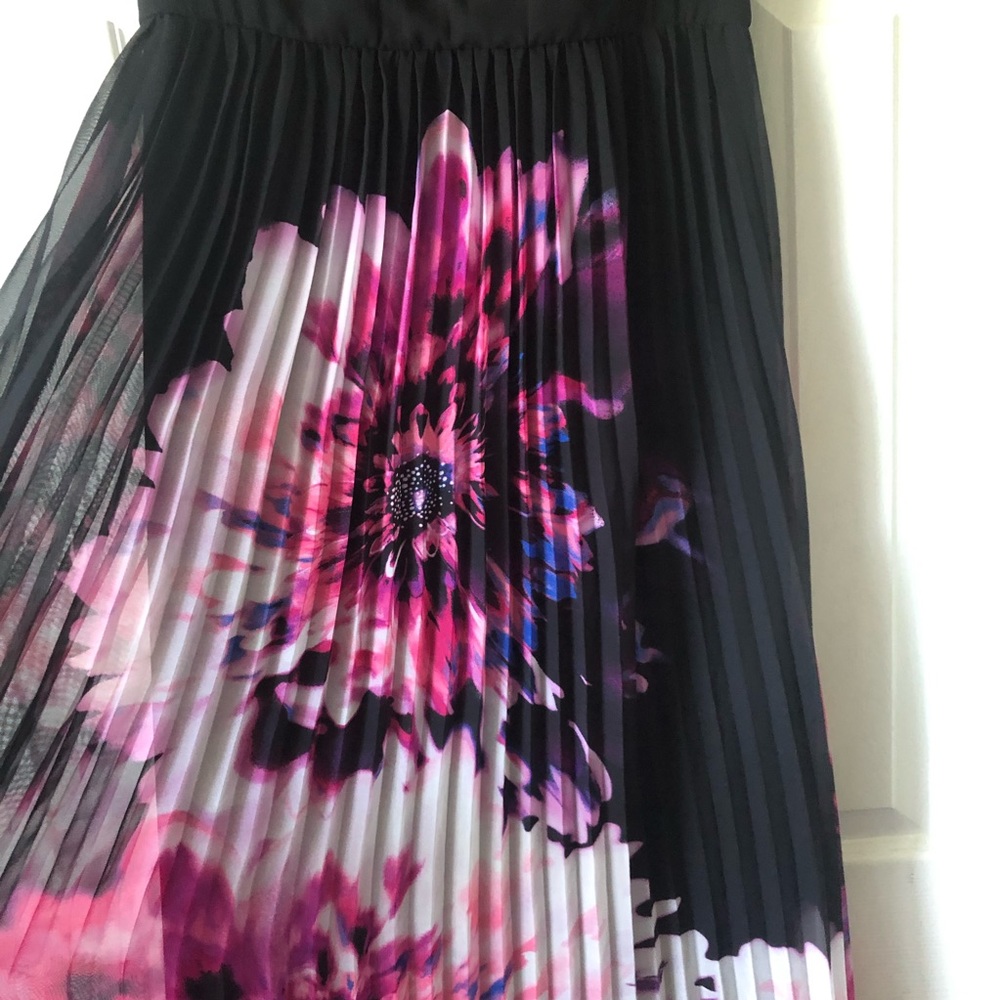 Cato Black Pleated Floral Maxi Dress - Picture 5 of 6
